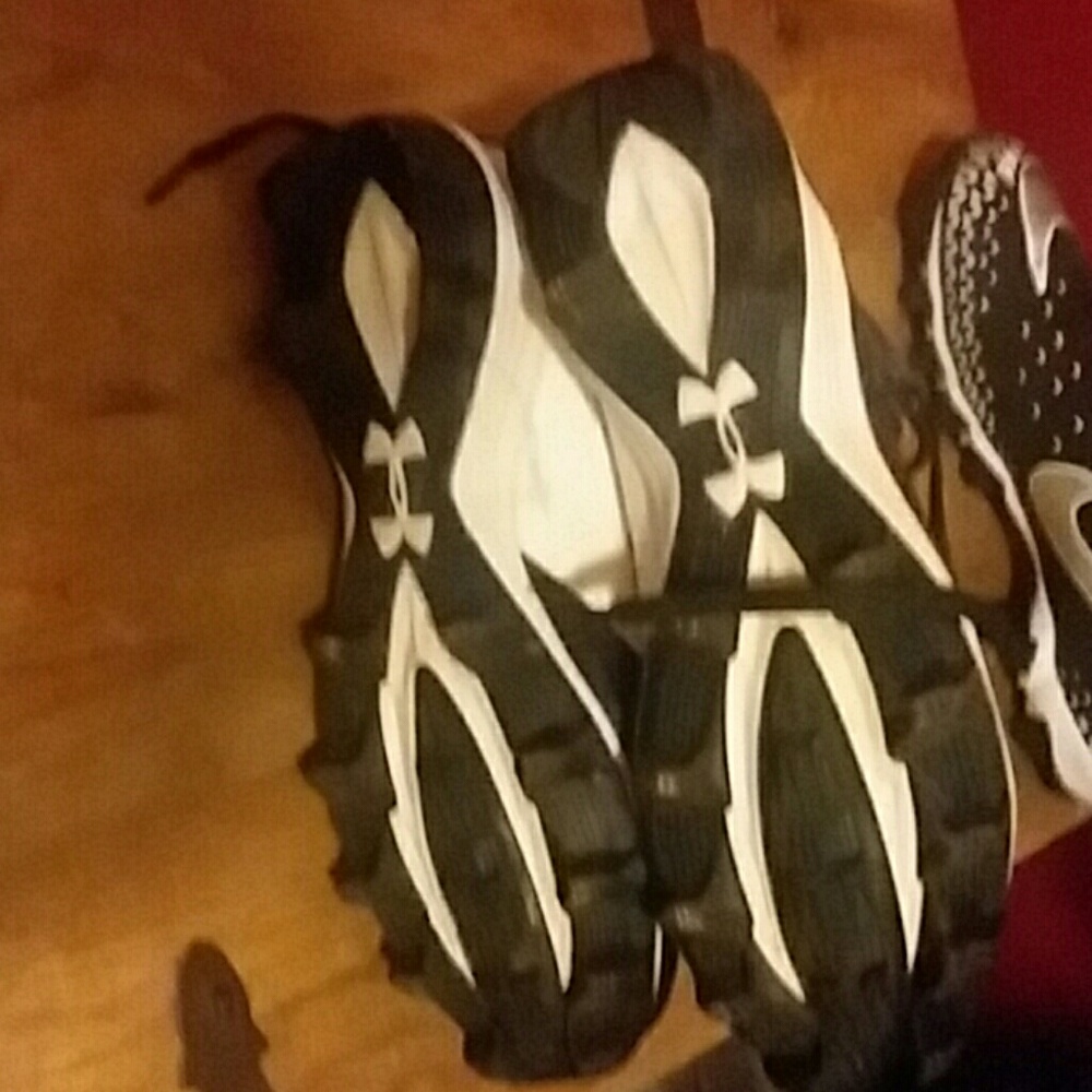 Under armour cleets - Picture 4 of 4